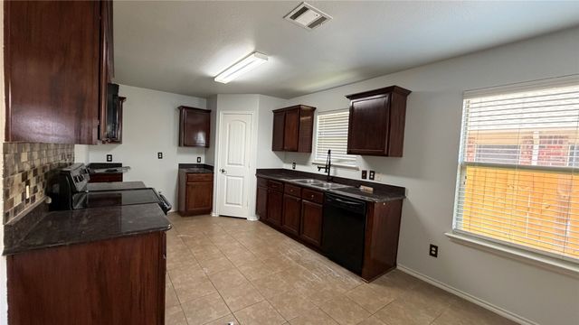 2123 Meadow View Drive, Princeton, TX 75407