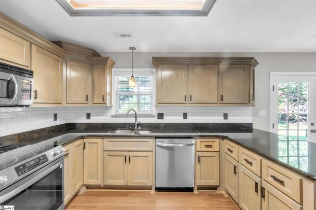 340 Riverside Chase Circle, Greer, SC 29650