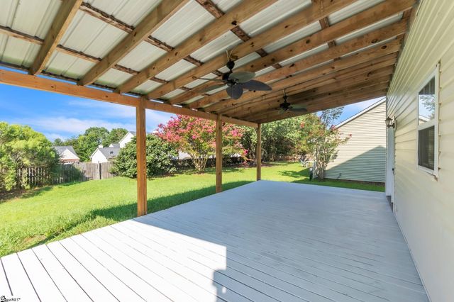 340 Riverside Chase Circle, Greer, SC 29650