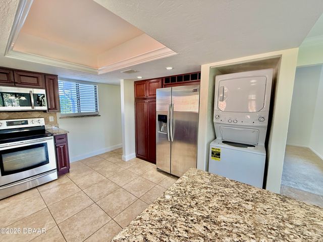 140 Golden Eye Dr Unit D, Daytona Beach, FL 32119