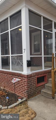 7 W PALMER AVE, Collingswood, NJ 08108