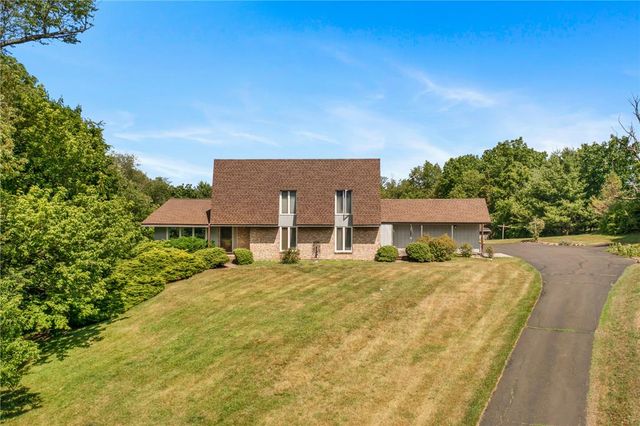 5796 Beverly Hills Road, Upper Saucon Twp, PA 18036