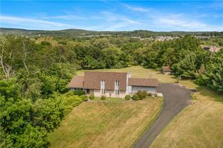 5796 Beverly Hills Road, Upper Saucon Twp, PA 18036