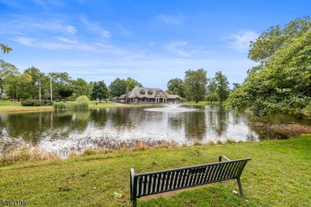 206 Main St 23, Millburn Twp., NJ 07041