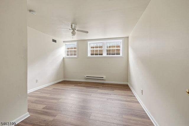 206 Main St 23, Millburn Twp., NJ 07041