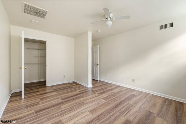 206 Main St 23, Millburn Twp., NJ 07041