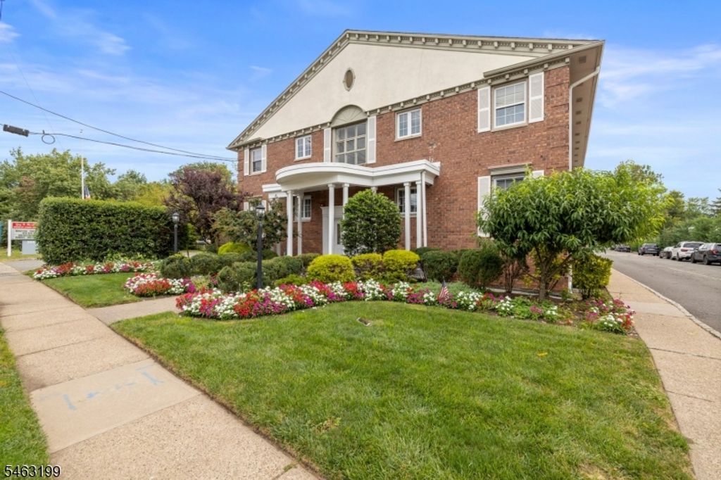 206 Main St 23, Millburn Twp., NJ 07041 — photo 2