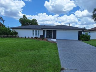 4440 SW 14 Place, Cape Coral, FL 33914