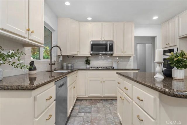 2132 E Trenton Avenue, Orange, CA 92867