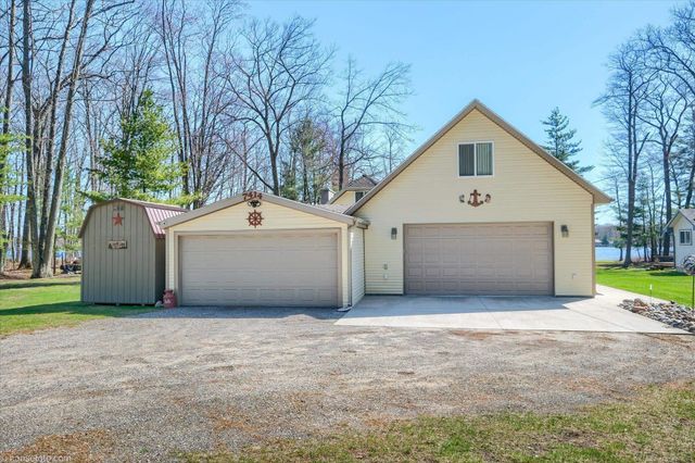 7414 Cedar Lake Road, Oscoda, MI 48750
