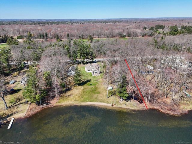 7414 Cedar Lake Road, Oscoda, MI 48750