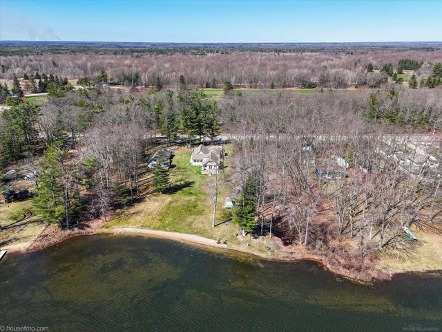 7414 Cedar Lake Road, Oscoda, MI 48750