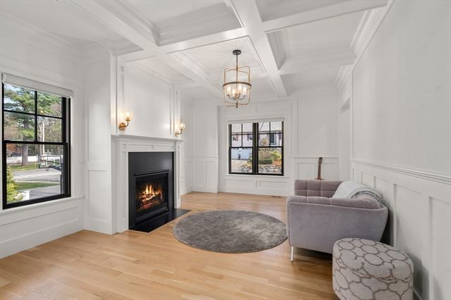 7 Massasoit Street, Wellesley, MA 02481