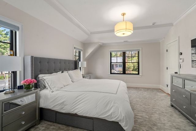 7 Massasoit Street, Wellesley, MA 02481
