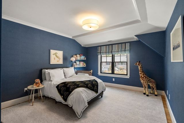 7 Massasoit Street, Wellesley, MA 02481