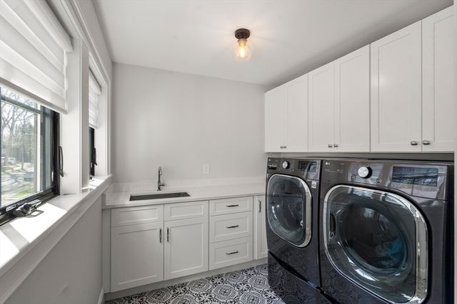 7 Massasoit Street, Wellesley, MA 02481