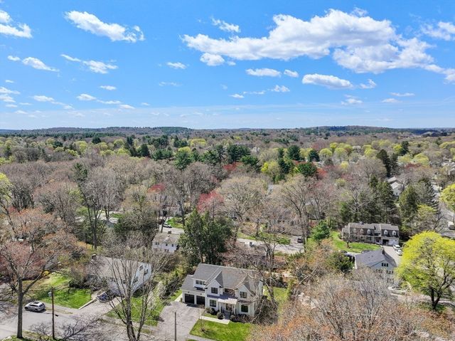 7 Massasoit Street, Wellesley, MA 02481