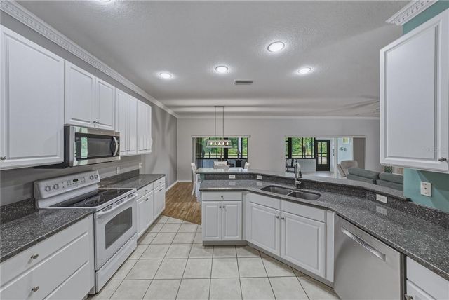 5024 PEBBLE BEACH BOULEVARD, Winter Haven, FL 33884