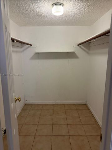 10090 NW 80th Ct 1241, Hialeah Gardens, FL 33016