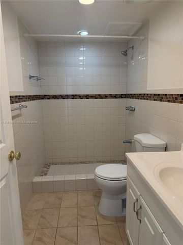 10090 NW 80th Ct 1241, Hialeah Gardens, FL 33016