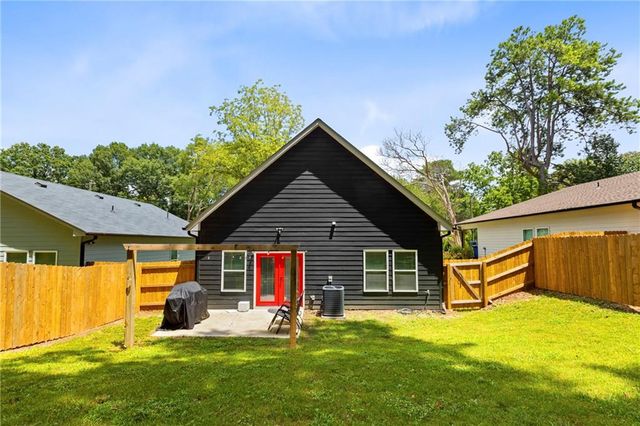 624 Robert NW Street, Atlanta, GA 30318