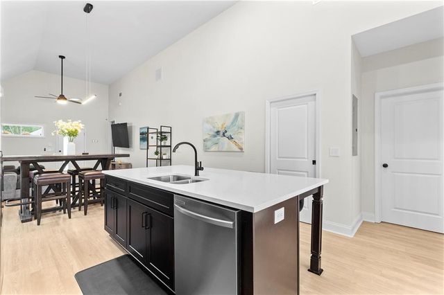 624 Robert NW Street, Atlanta, GA 30318