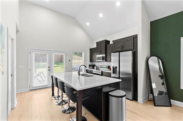 624 Robert NW Street, Atlanta, GA 30318