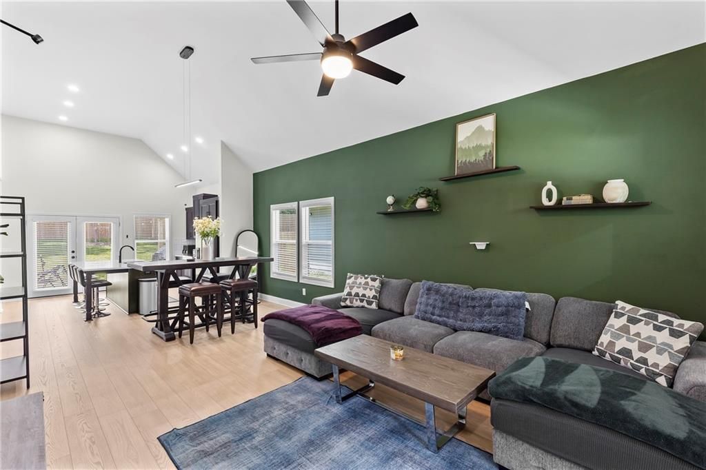 624 Robert NW Street, Atlanta, GA 30318