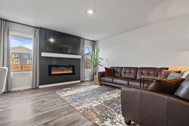 2687 E 50th Street, Des Moines, IA 50317