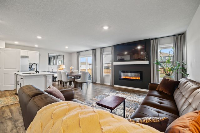 2687 E 50th Street, Des Moines, IA 50317