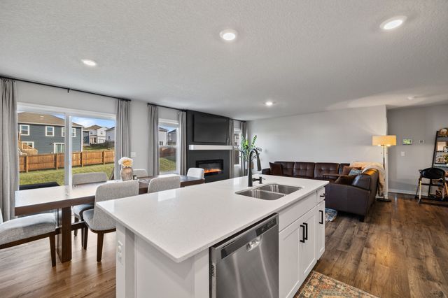 2687 E 50th Street, Des Moines, IA 50317