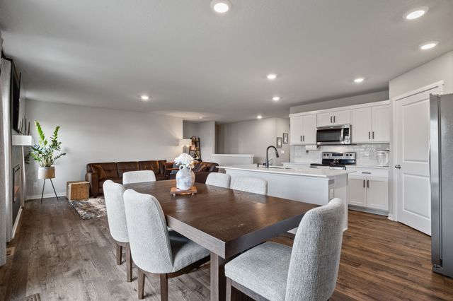 2687 E 50th Street, Des Moines, IA 50317