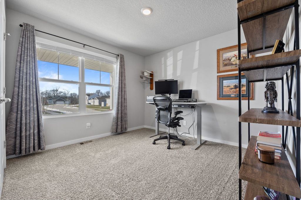 2687 E 50th Street, Des Moines, IA 50317