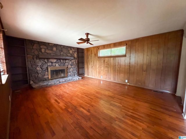 624 BELVIEW STREET, Bessemer, AL 35020