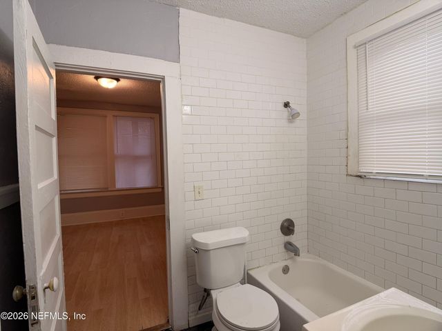 511 IVY Street, Jacksonville, FL 32206