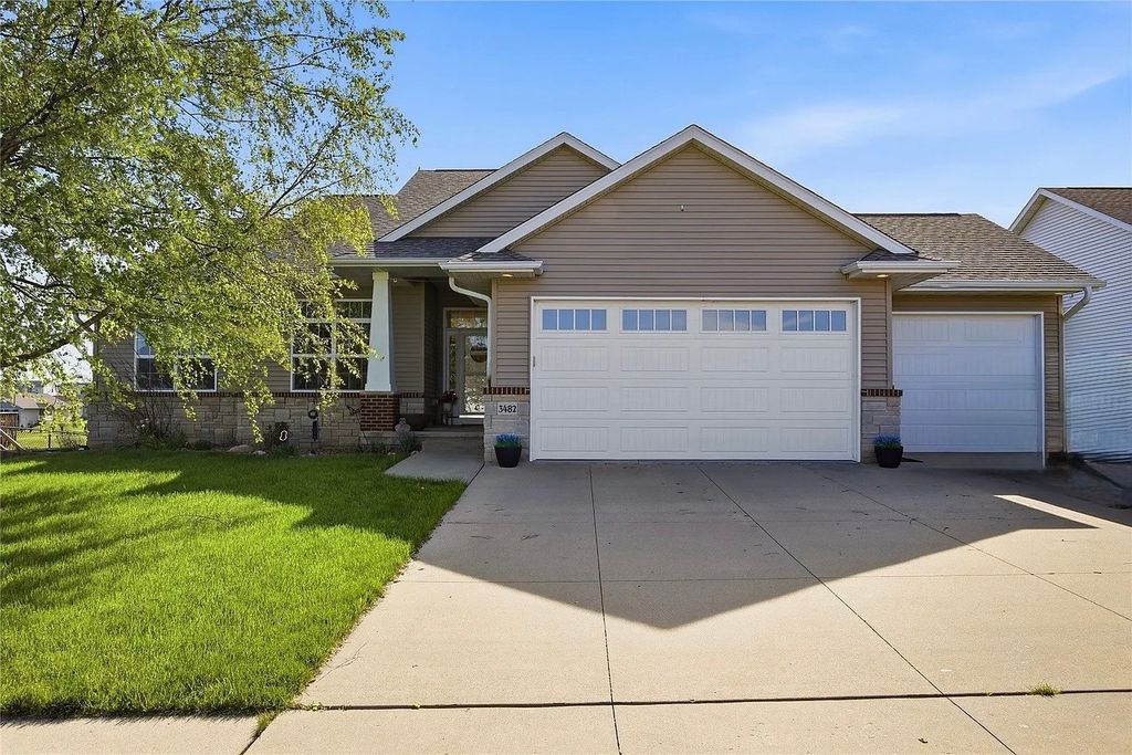 3482 Penny Lane, Marion, IA 52302