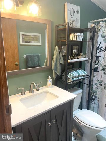 47 MARATHON DR, Mantua, NJ 08051