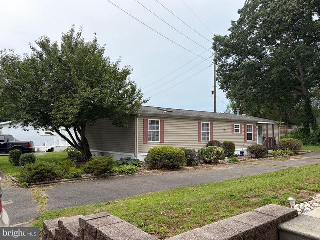 47 MARATHON DR, Mantua, NJ 08051
