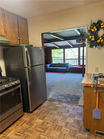 23949 Scenic, Crestline, CA 92325