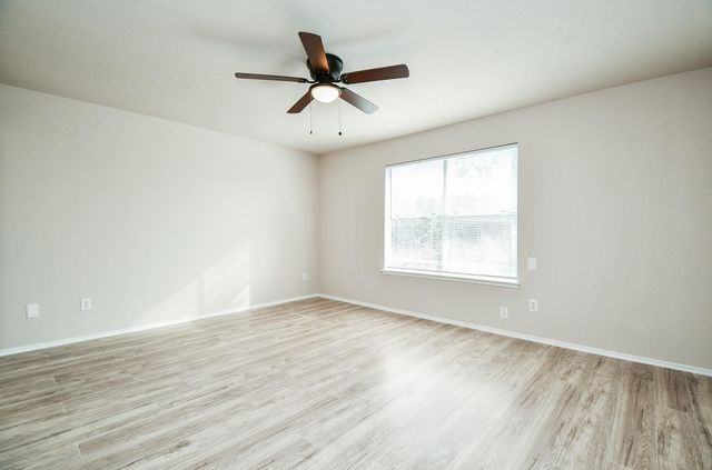 11659 Evesborough Drive, Houston, TX 77099