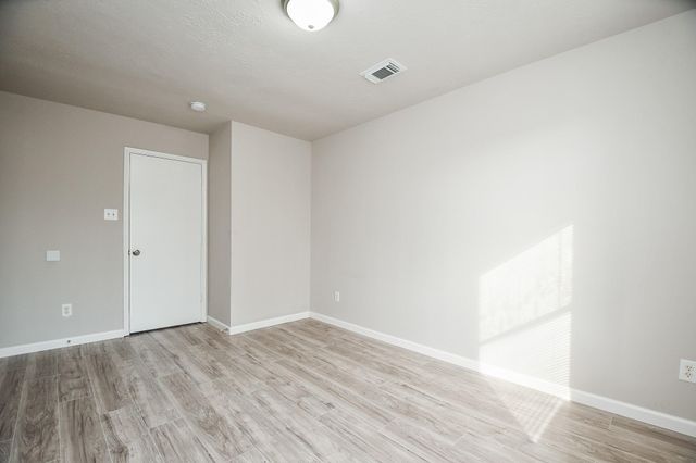 11659 Evesborough Drive, Houston, TX 77099