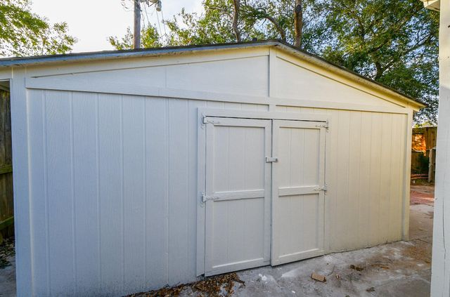 11659 Evesborough Drive, Houston, TX 77099