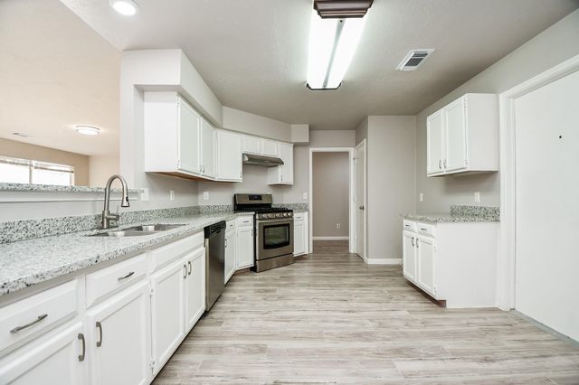 11659 Evesborough Drive, Houston, TX 77099