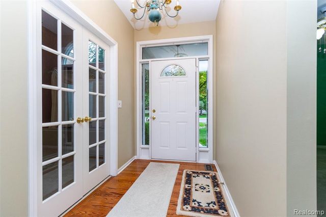 178 Lakeshore Vista, Howell, MI 48843
