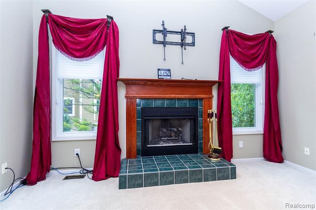178 Lakeshore Vista, Howell, MI 48843
