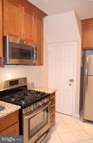 206 S COURTHOUSE RD, Arlington, VA 22204