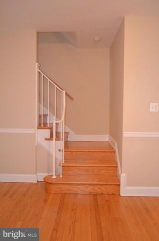 206 S COURTHOUSE RD, Arlington, VA 22204