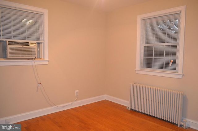 206 S COURTHOUSE RD, Arlington, VA 22204