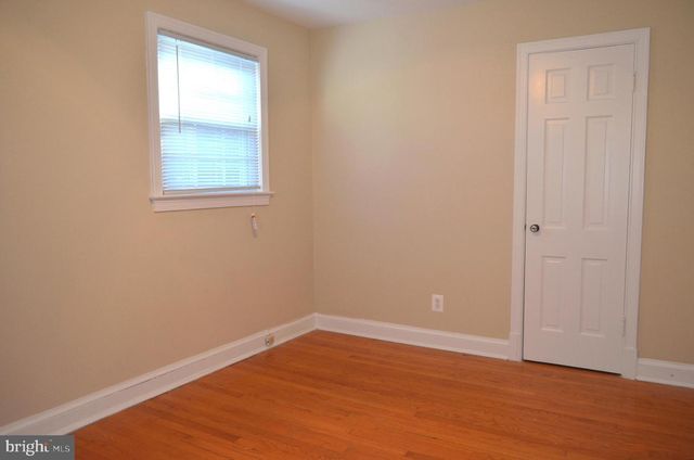 206 S COURTHOUSE RD, Arlington, VA 22204