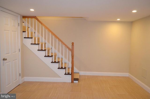 206 S COURTHOUSE RD, Arlington, VA 22204